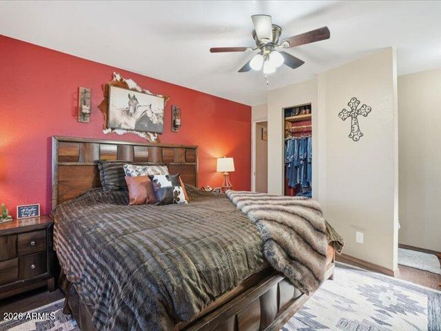 2690 W GAIL Road, San Tan Valley, AZ 85144