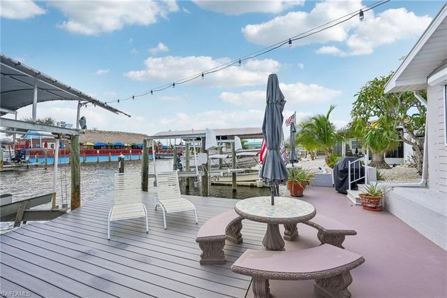 3050 York RD, St. James City, FL 33956
