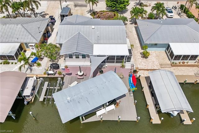 3050 York RD, St. James City, FL 33956
