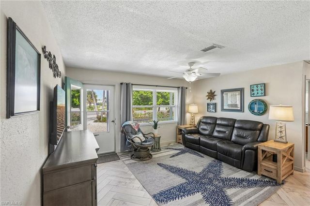 3050 York RD, St. James City, FL 33956