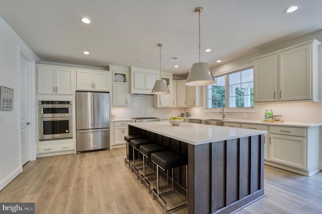 9319 CONVENTO TER, Fairfax, VA 22031