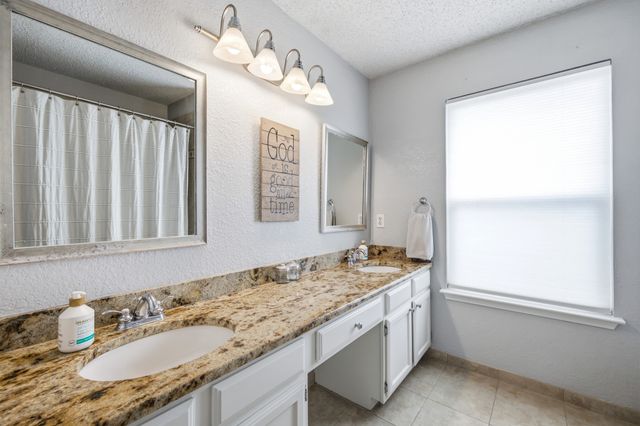 5219 Shadow Glen Drive, Grapevine, TX 76051