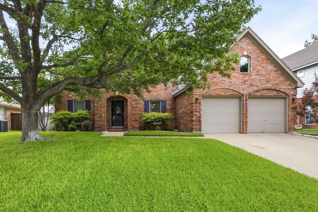 5219 Shadow Glen Drive, Grapevine, TX 76051
