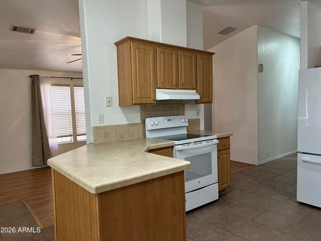 10960 N 67TH Avenue 168, Glendale, AZ 85304