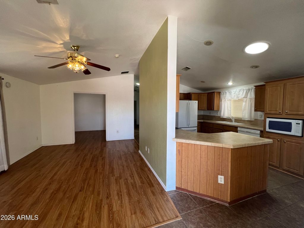10960 N 67TH Avenue 168, Glendale, AZ 85304 — photo 4