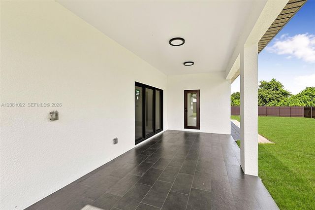 4300 12th ST SW, Lehigh Acres, FL 33976