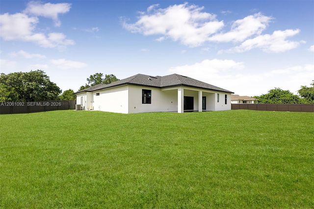 4300 12th ST SW, Lehigh Acres, FL 33976