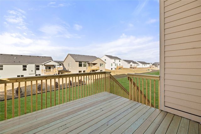 325 NW Red Oak Drive, Waukee, IA 50263