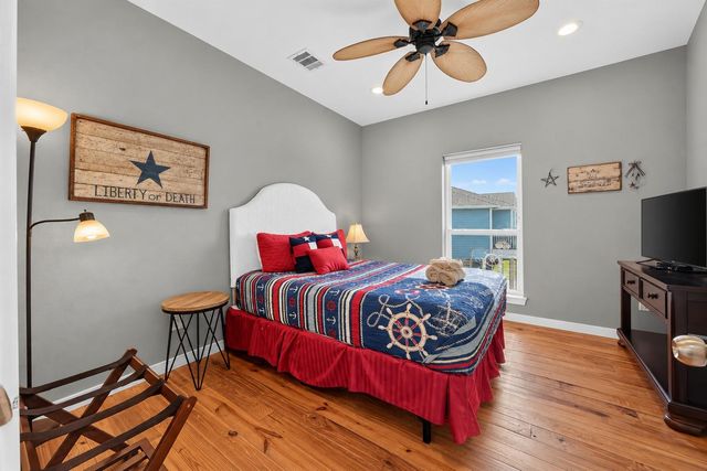 18607 Warrior Road, Galveston, TX 77554