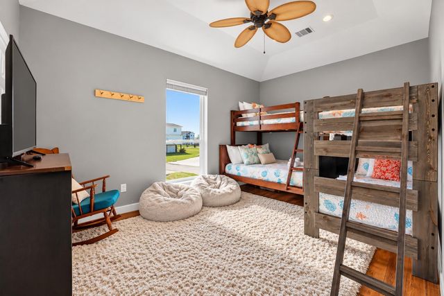 18607 Warrior Road, Galveston, TX 77554