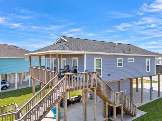 18607 Warrior Road, Galveston, TX 77554