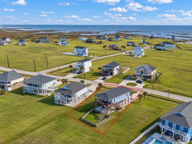 18607 Warrior Road, Galveston, TX 77554