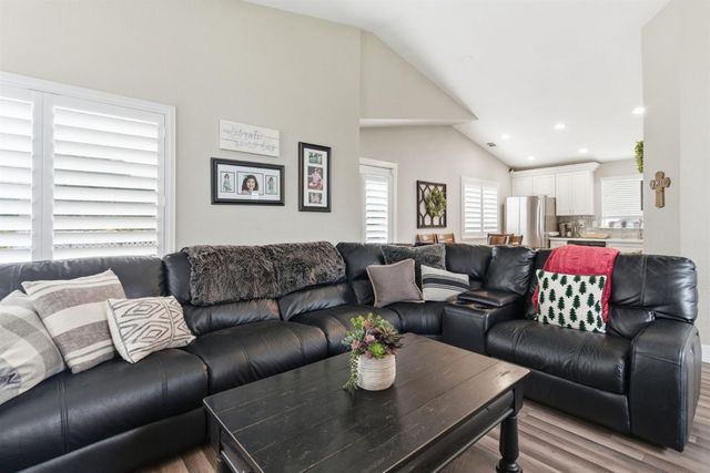 628 Crater Ave, Modesto, CA 95351