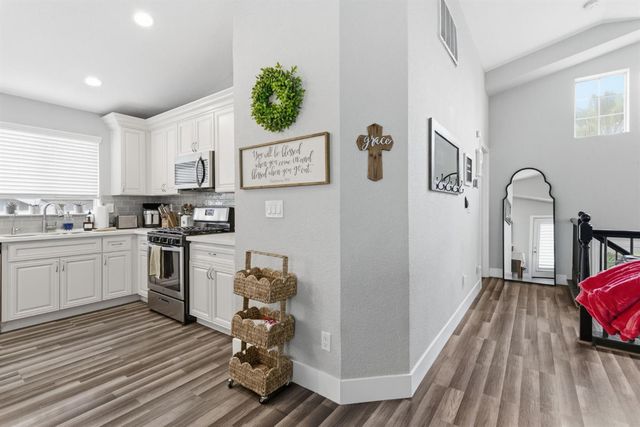 628 Crater Ave, Modesto, CA 95351