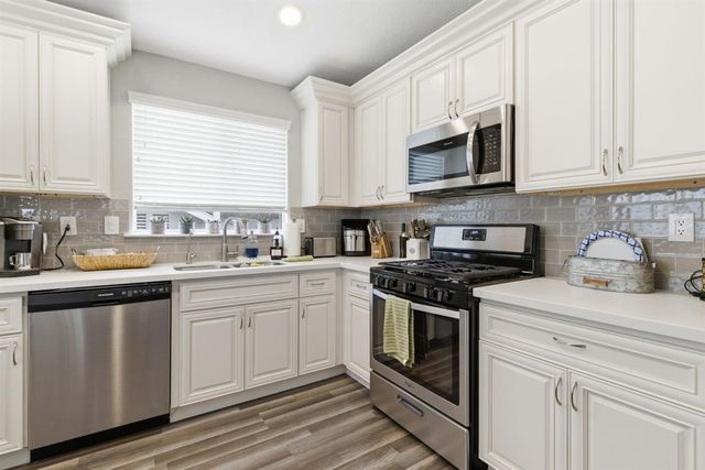 628 Crater Ave, Modesto, CA 95351