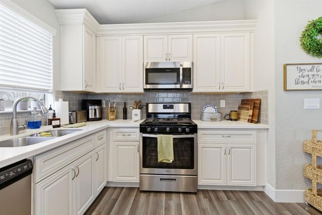 628 Crater Ave, Modesto, CA 95351