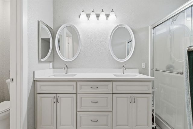 628 Crater Ave, Modesto, CA 95351