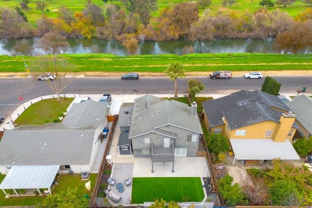 628 Crater Ave, Modesto, CA 95351