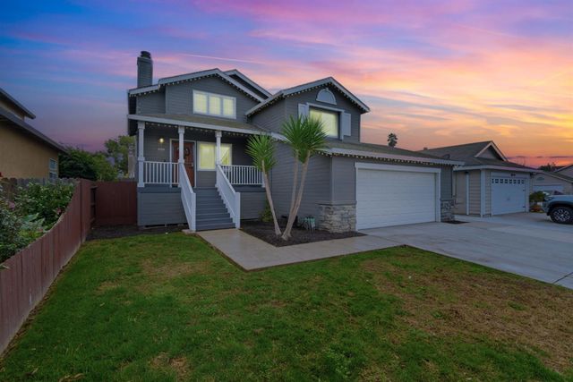 628 Crater Ave, Modesto, CA 95351