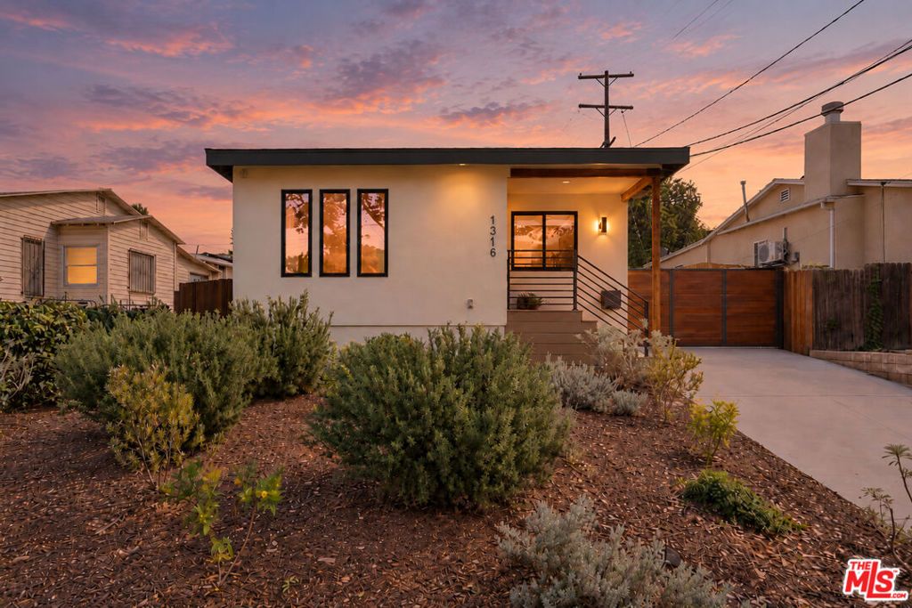 1316 N Chester Avenue, Inglewood, CA 90302 — exterior