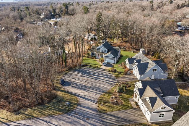 35 Abbey Road, South Kingstown, RI 02879