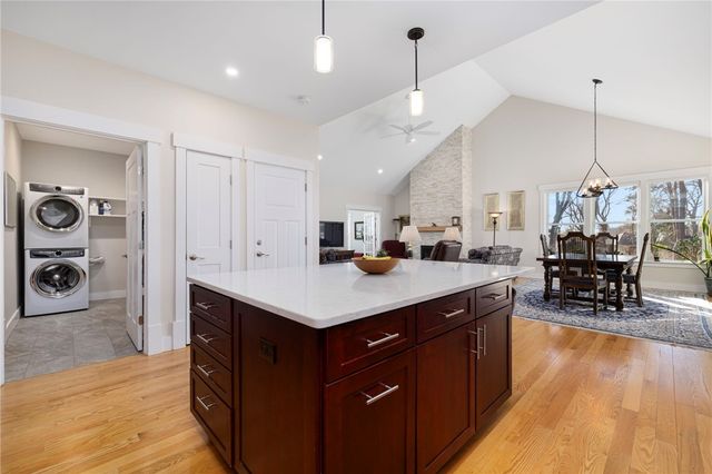 35 Abbey Road, South Kingstown, RI 02879