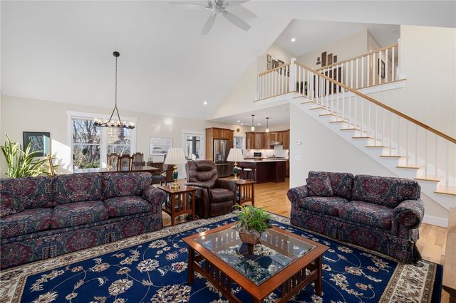 35 Abbey Road, South Kingstown, RI 02879