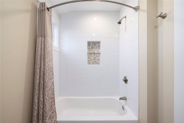 35 Abbey Road, South Kingstown, RI 02879