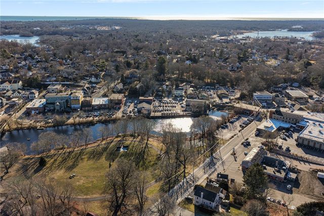 35 Abbey Road, South Kingstown, RI 02879