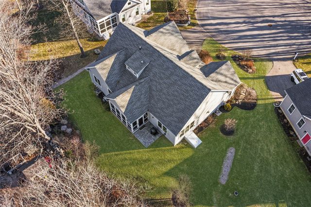 35 Abbey Road, South Kingstown, RI 02879