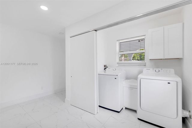 810 SW 14th Ct, Deerfield Beach, FL 33441