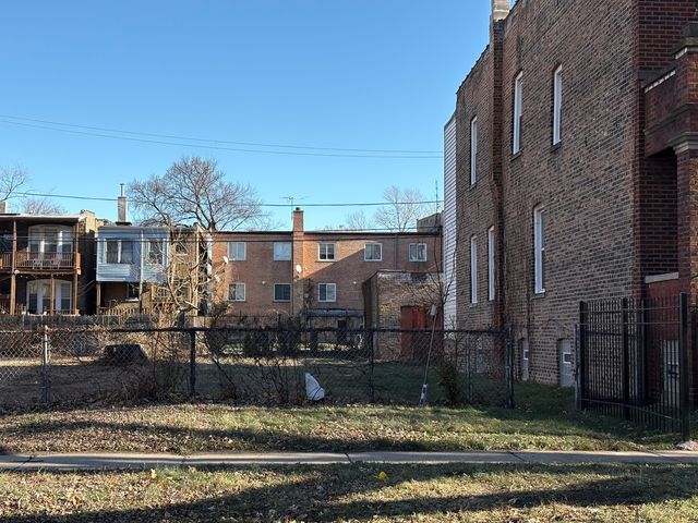 6417 S Rhodes Avenue, Chicago, IL 60637