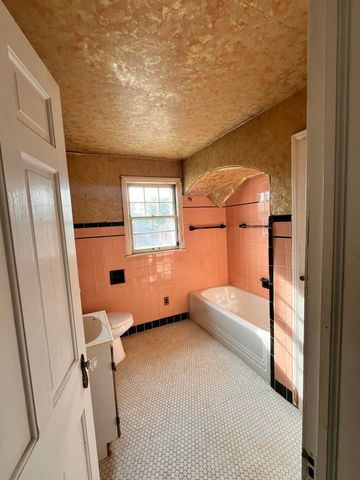 9909 Coyle Street, Detroit City, MI 48227