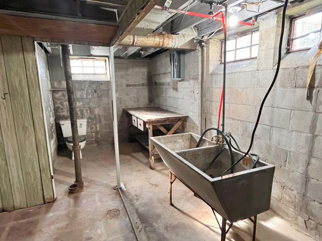 9909 Coyle Street, Detroit City, MI 48227