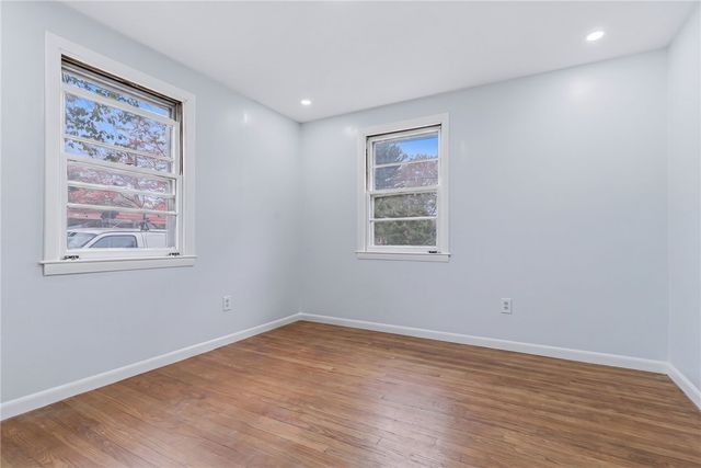 27 Douglas Circle, Smithfield, RI 02828