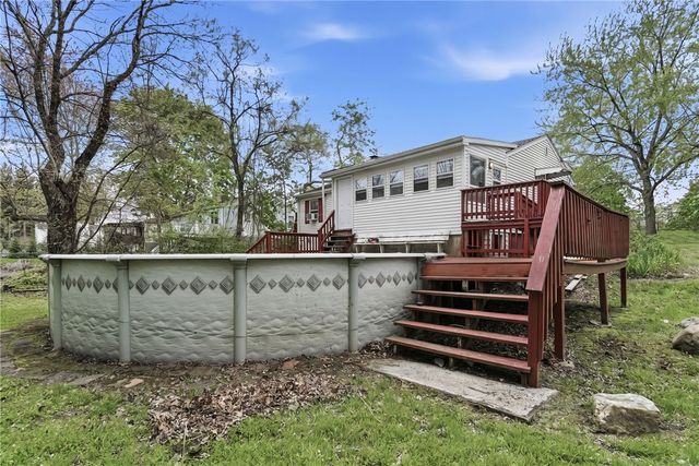 27 Douglas Circle, Smithfield, RI 02828