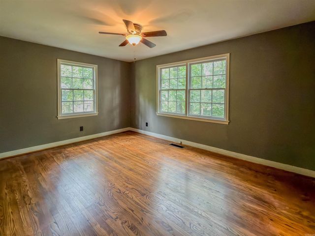 6710 Kavanaugh Pl, Little Rock, AR 72207