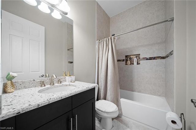 2866 Cinnamon Bay CIR, Naples, FL 34119