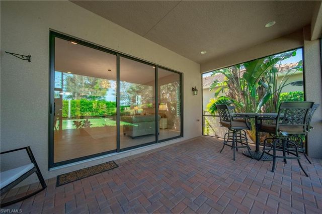 2866 Cinnamon Bay CIR, Naples, FL 34119
