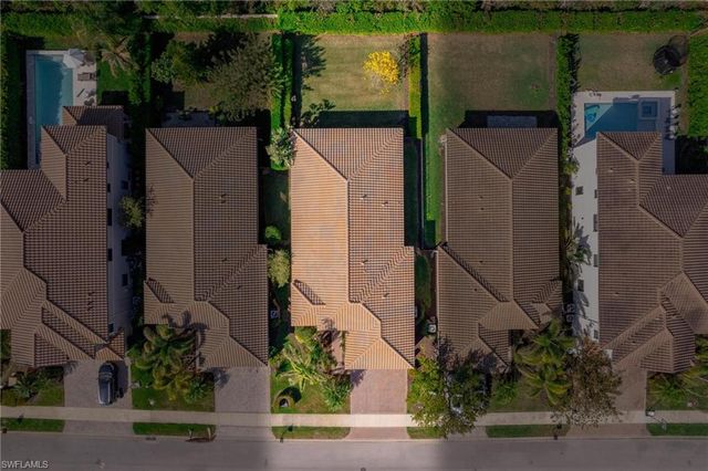 2866 Cinnamon Bay CIR, Naples, FL 34119