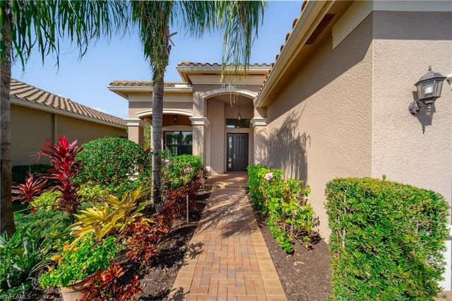 2866 Cinnamon Bay CIR, Naples, FL 34119