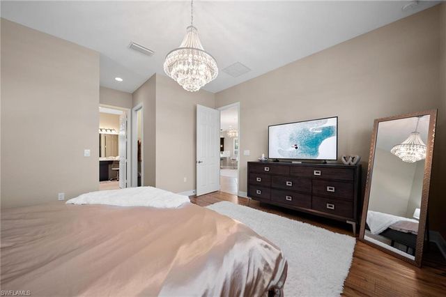 2866 Cinnamon Bay CIR, Naples, FL 34119