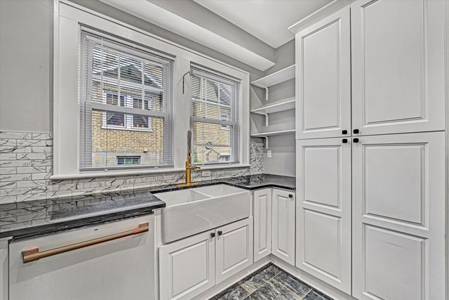 1725 Arlington RD, Roanoke, VA 24015