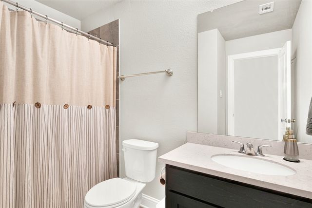 4704 Hammerstein Boulevard, Denton, TX 76210