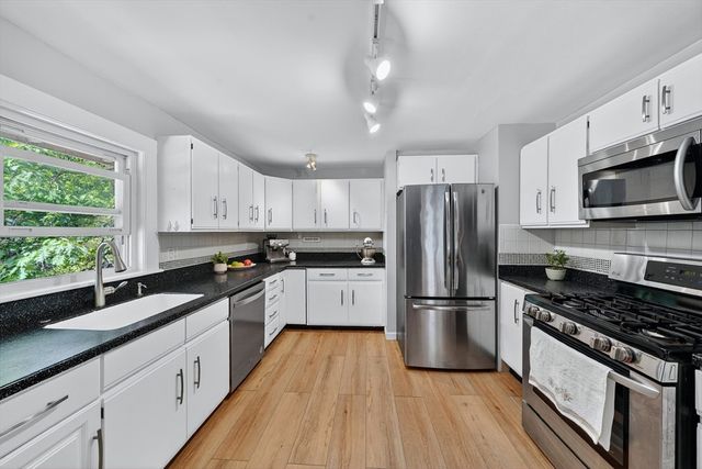 288 Auburndale Ave B, Newton, MA 02466