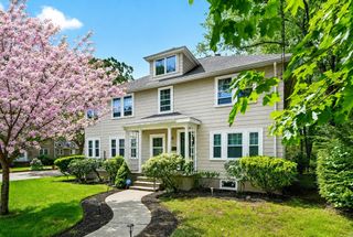 288 Auburndale Ave B, Newton, MA 02466