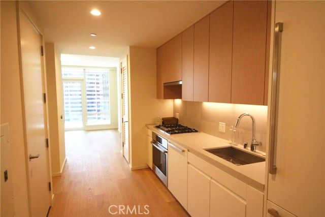 877 Francisco Street 1823, Los Angeles, CA 90017
