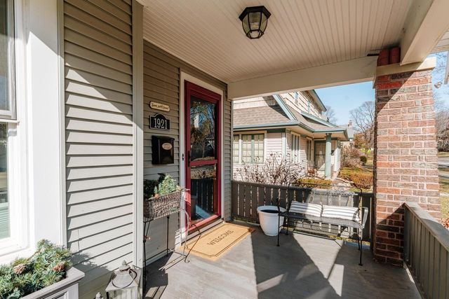 1921 Underwood AVENUE, Wauwatosa, WI 53213