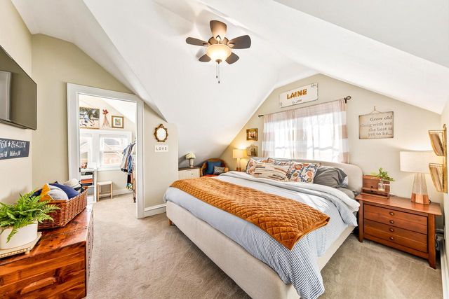 1921 Underwood AVENUE, Wauwatosa, WI 53213