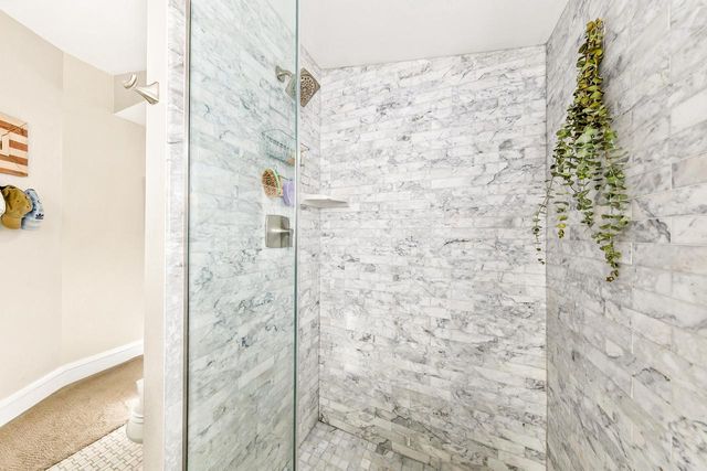 1921 Underwood AVENUE, Wauwatosa, WI 53213